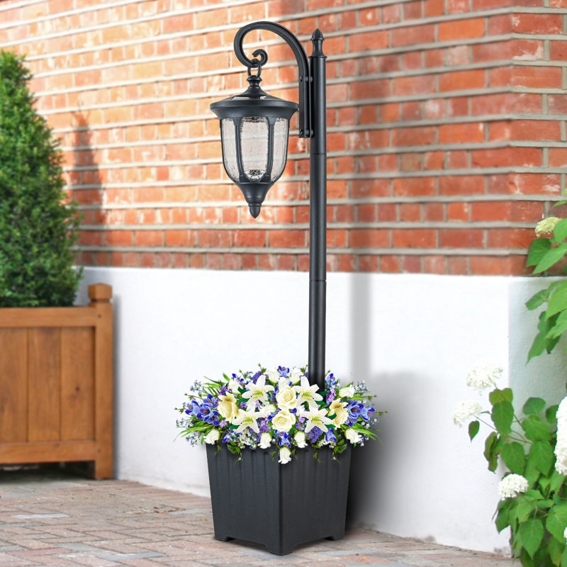 Lark Manor™ Amaziyah Crackled Lamp Post